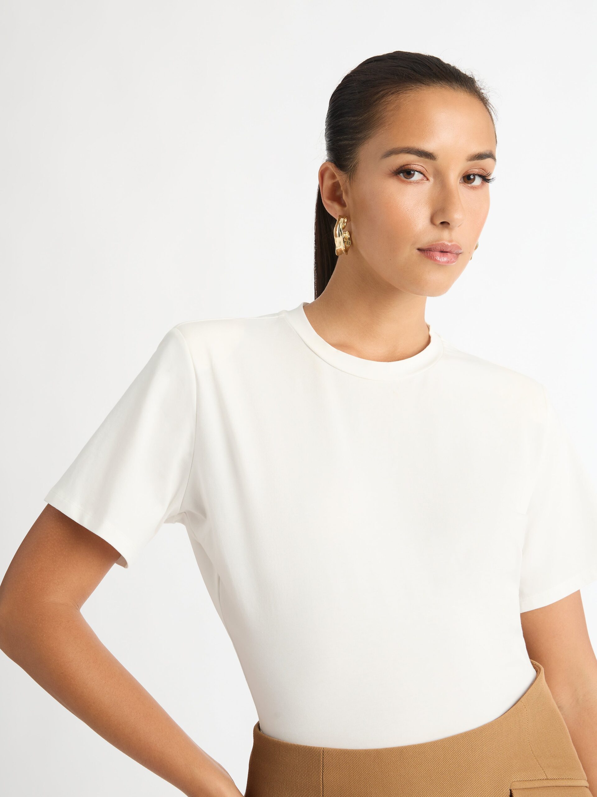 Basic Tee Bodysuit Ivory SHEIKE