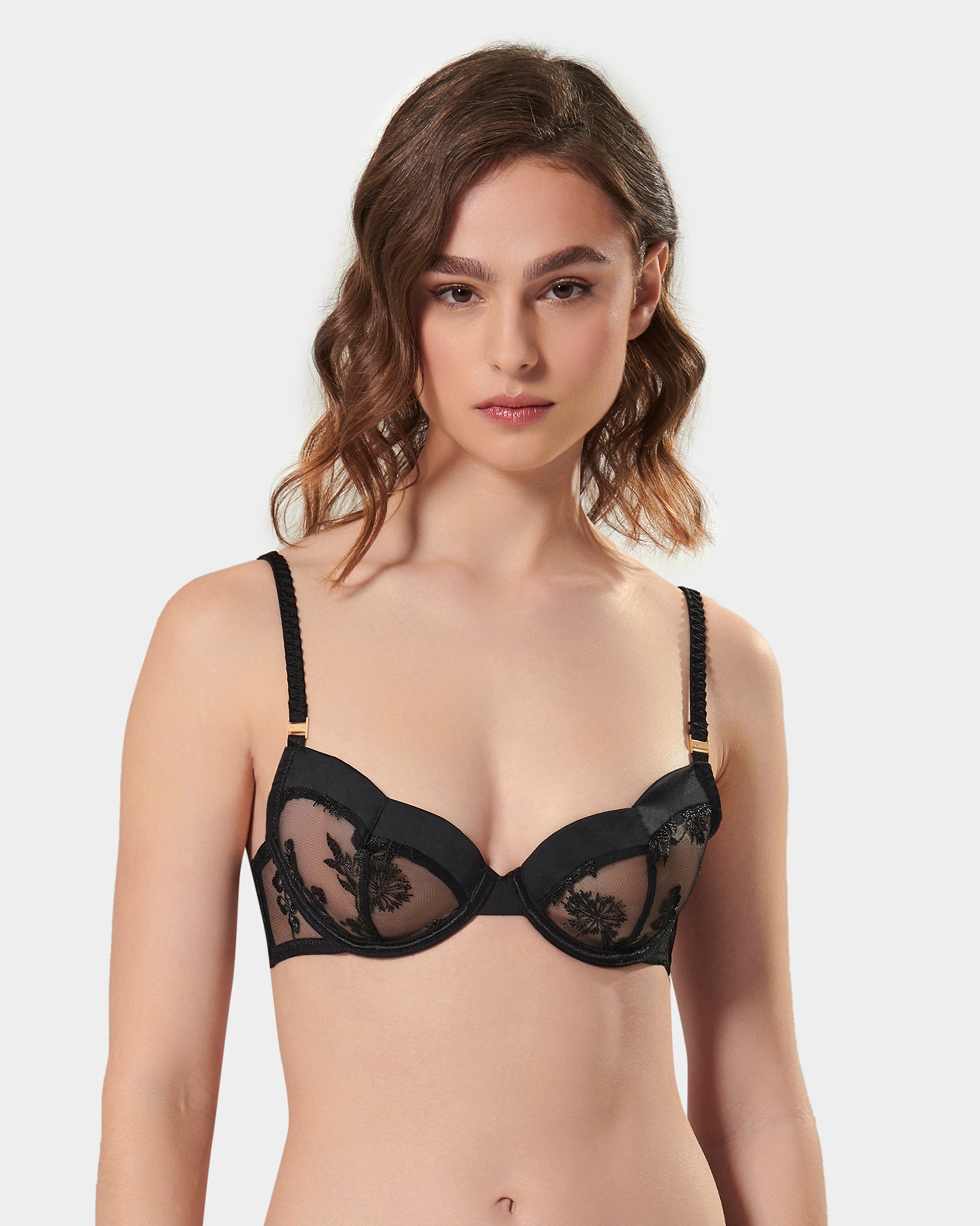 Cassandra Wired Bra Black - Black / 8A