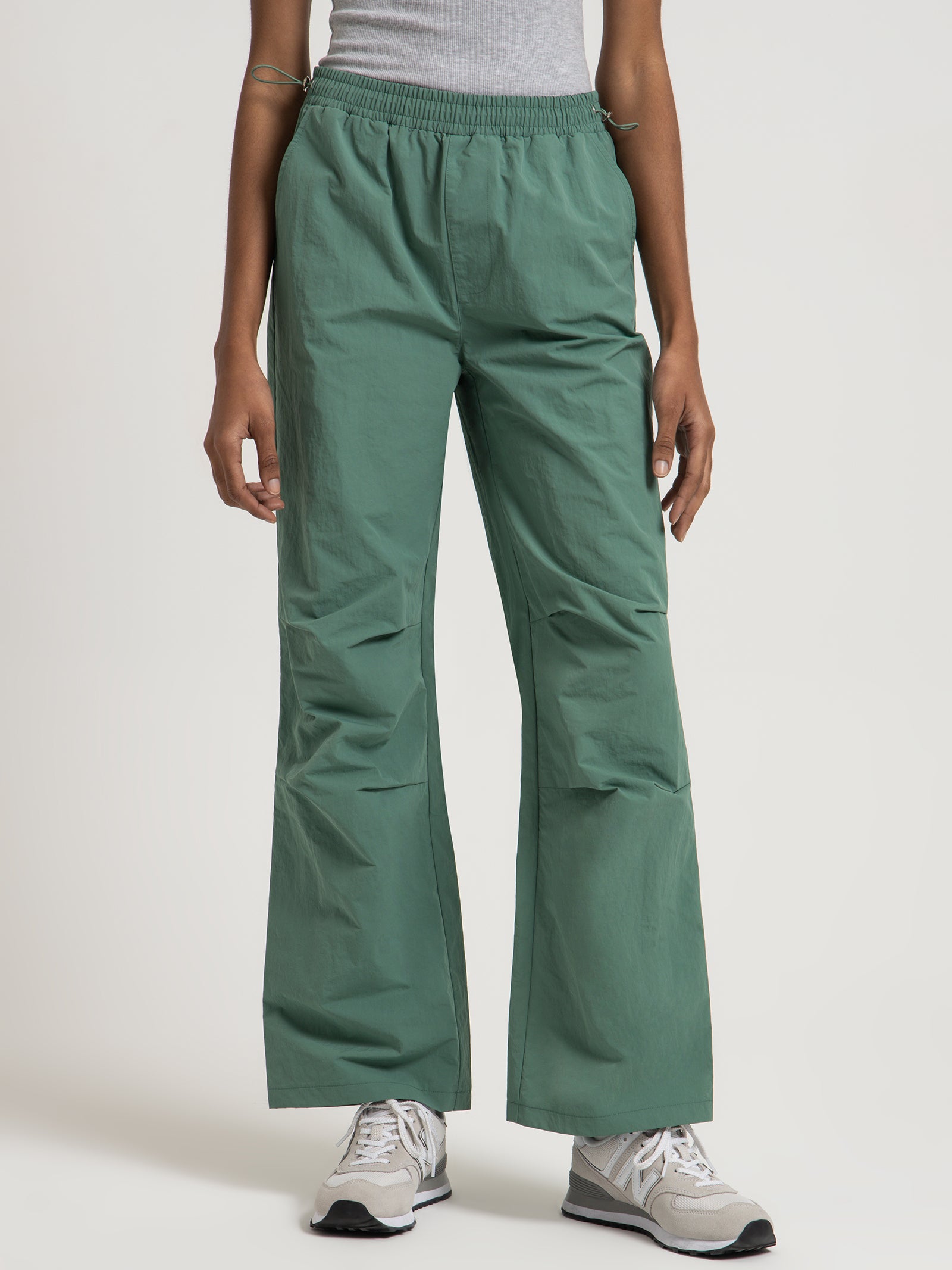 Chicago Parachute Pants in Pine