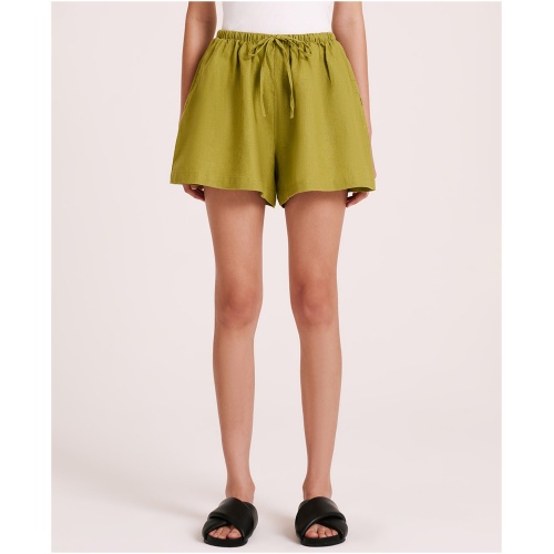 Desi Linen Shorts in Fern