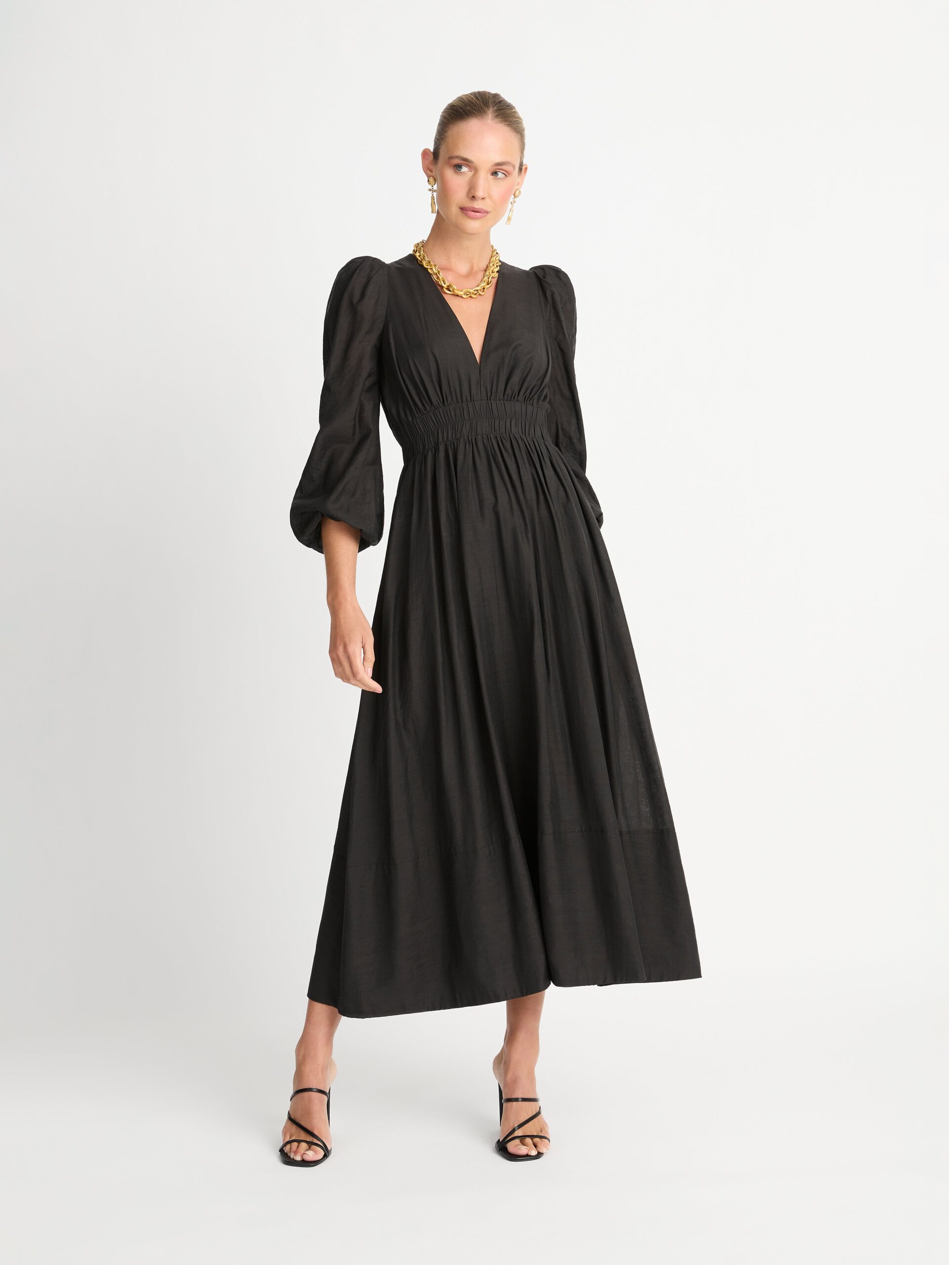 Night Vision Maxi Dress Black SHEIKE