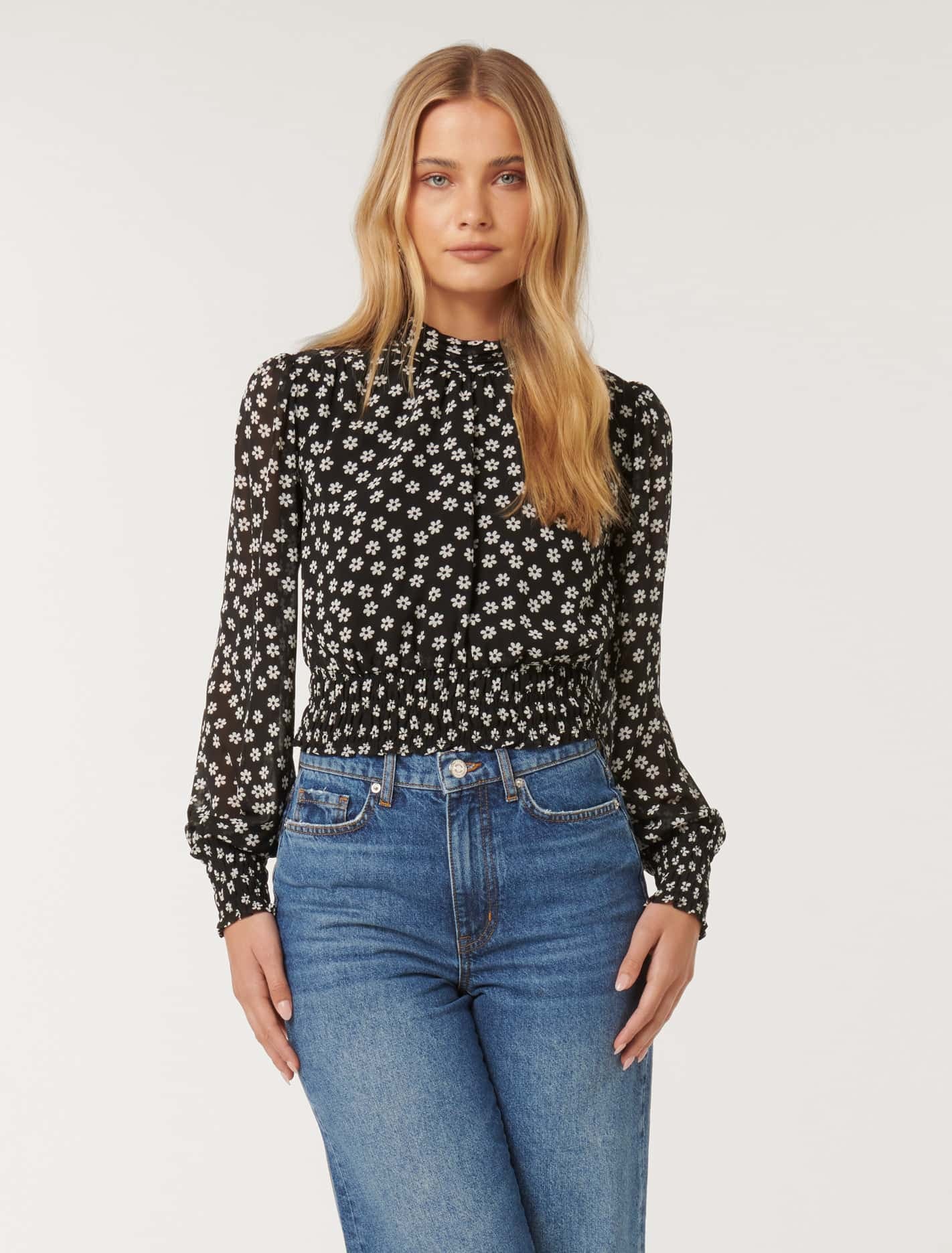 Forever New Women's Calista Shirred Blouse in Carlton Ditsy