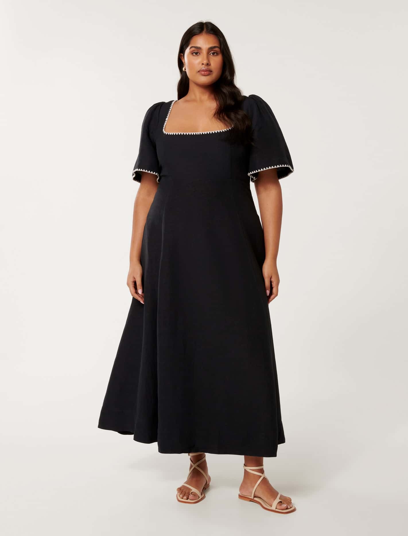 Forever New Women's Cici Curve Plus Size Contrast Whip Stitch Midi Dress in Black/Ivory