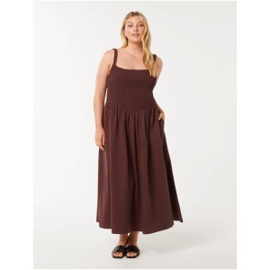 Forever New Women's Dylan Curve Shirred Cotton Midi Dress in Rum Raisin