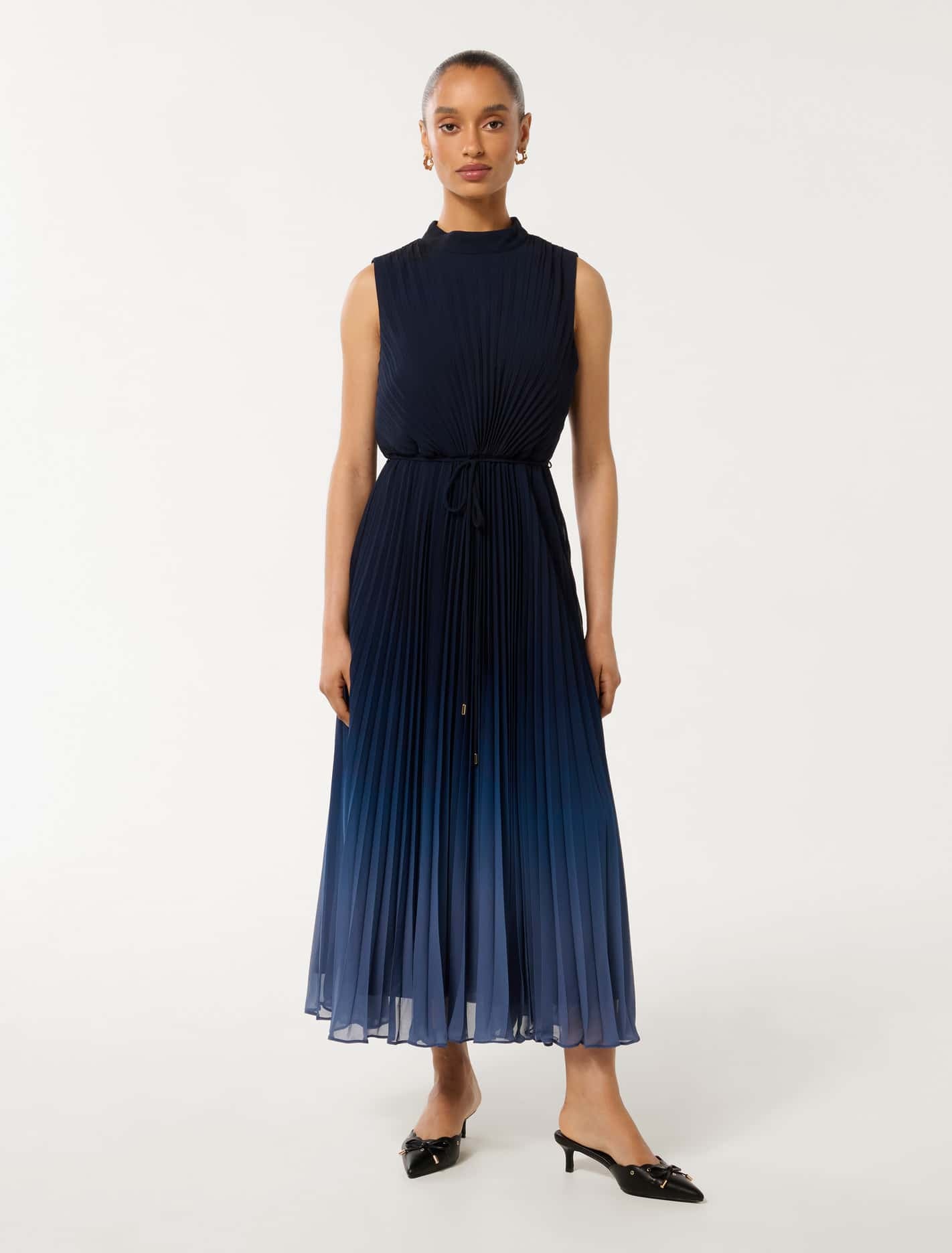 Forever New Women's Phillipa Petite Pleated Midi Dress in Sapphire Ombre