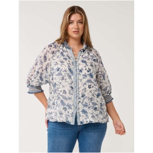 Forever New Women's Rochelle Curve Plus Size Short Sleeve Blouse in Rani Chintz