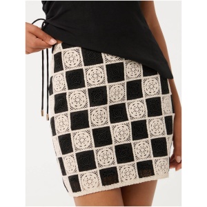 Forever New Women's Winona Crochet Mini Skirt in Black/Cream