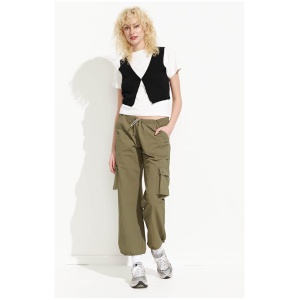 Misfit Sale | Women's MAMMOTH CARGO PANT | Khaki | 6 | Nylon Pants | Afterpay Available